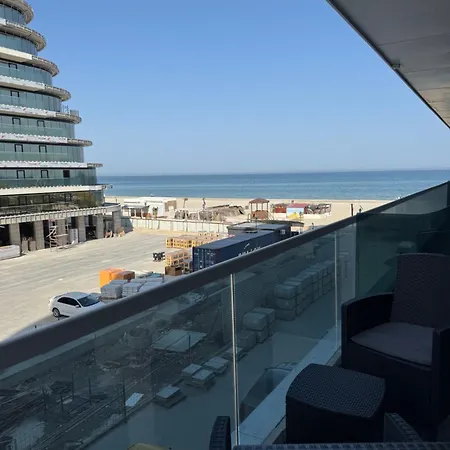 Aquanova By White Titanic * Năvodari