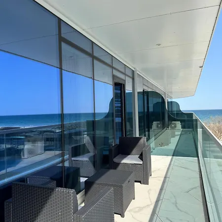 Apartment Aquanova By White Titanic Navodari