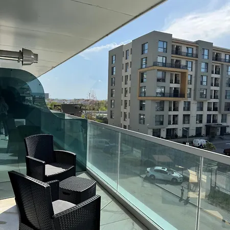 Aquanova By White Titanic Apartment Navodari