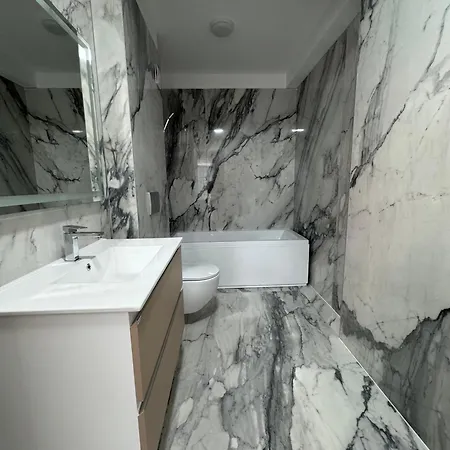 Aquanova By White Titanic Apartment