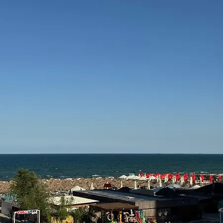 Aquanova By White Titanic Apartment Navodari