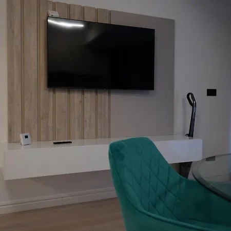 Apartment Aquanova By White Titanic Navodari